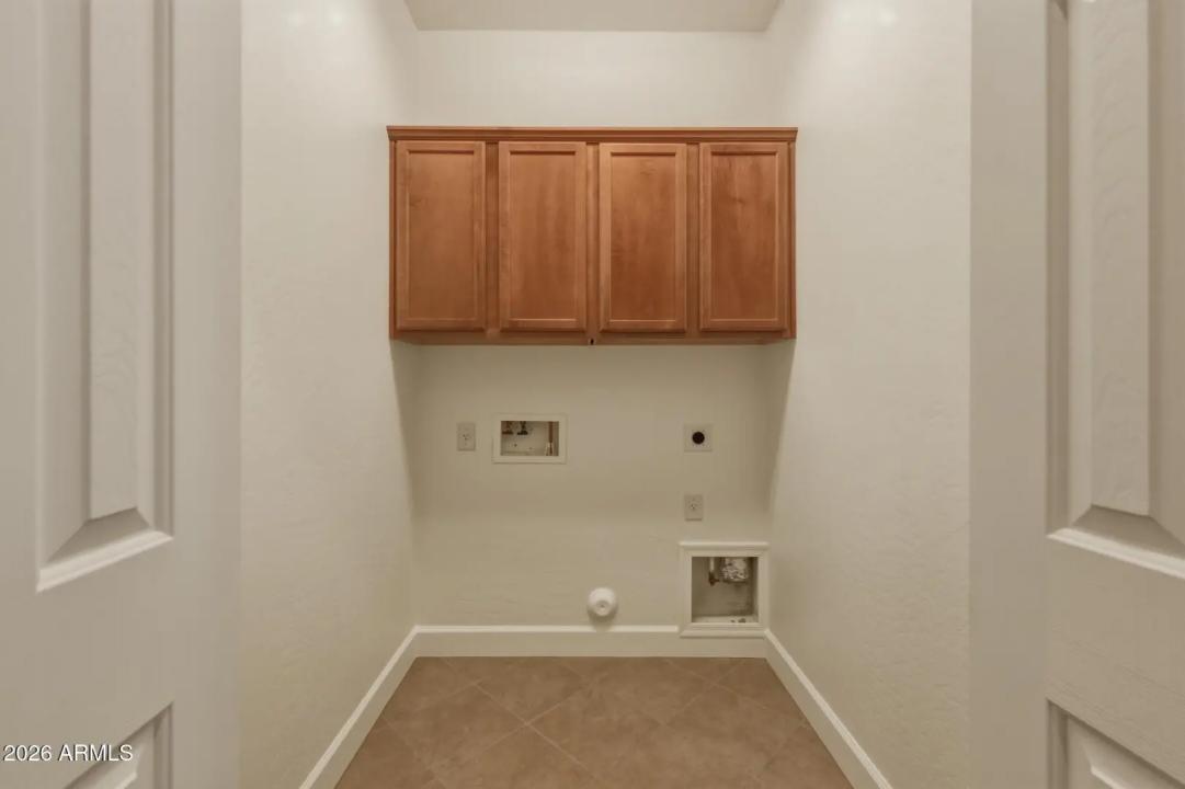 Real Estate Picture 33