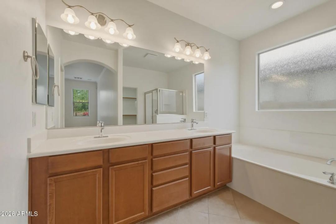 Real Estate Picture 23