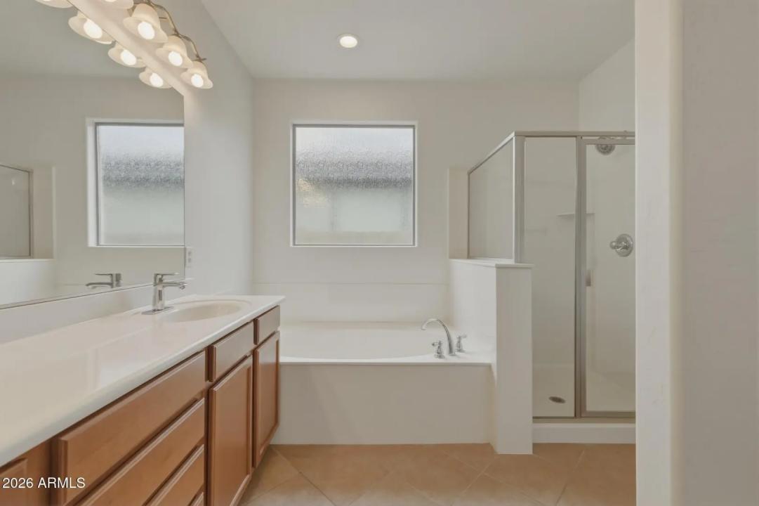 Real Estate Picture 24