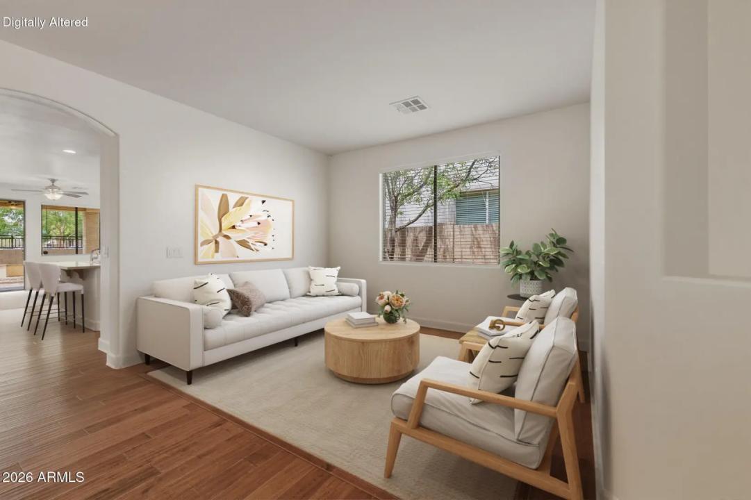 Real Estate Picture 7
