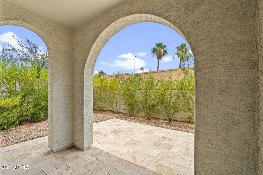 Real Estate Picture 15