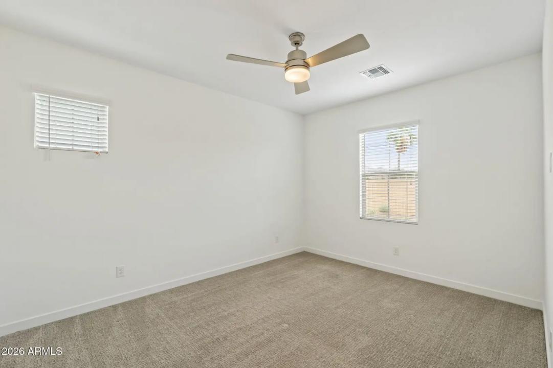 Real Estate Picture 22