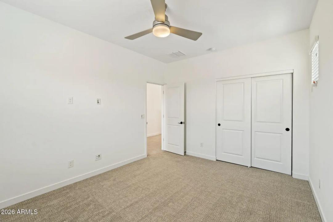 Real Estate Picture 23