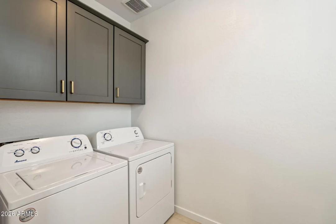 Real Estate Picture 27