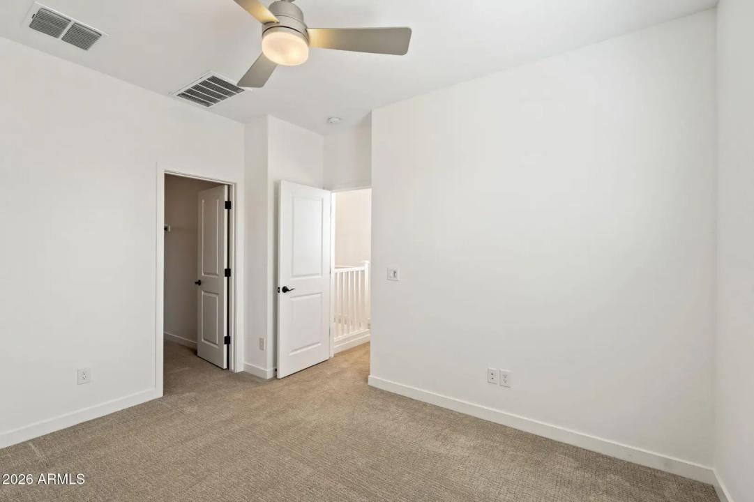 Real Estate Picture 30