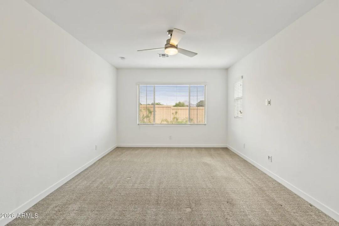 Real Estate Picture 33