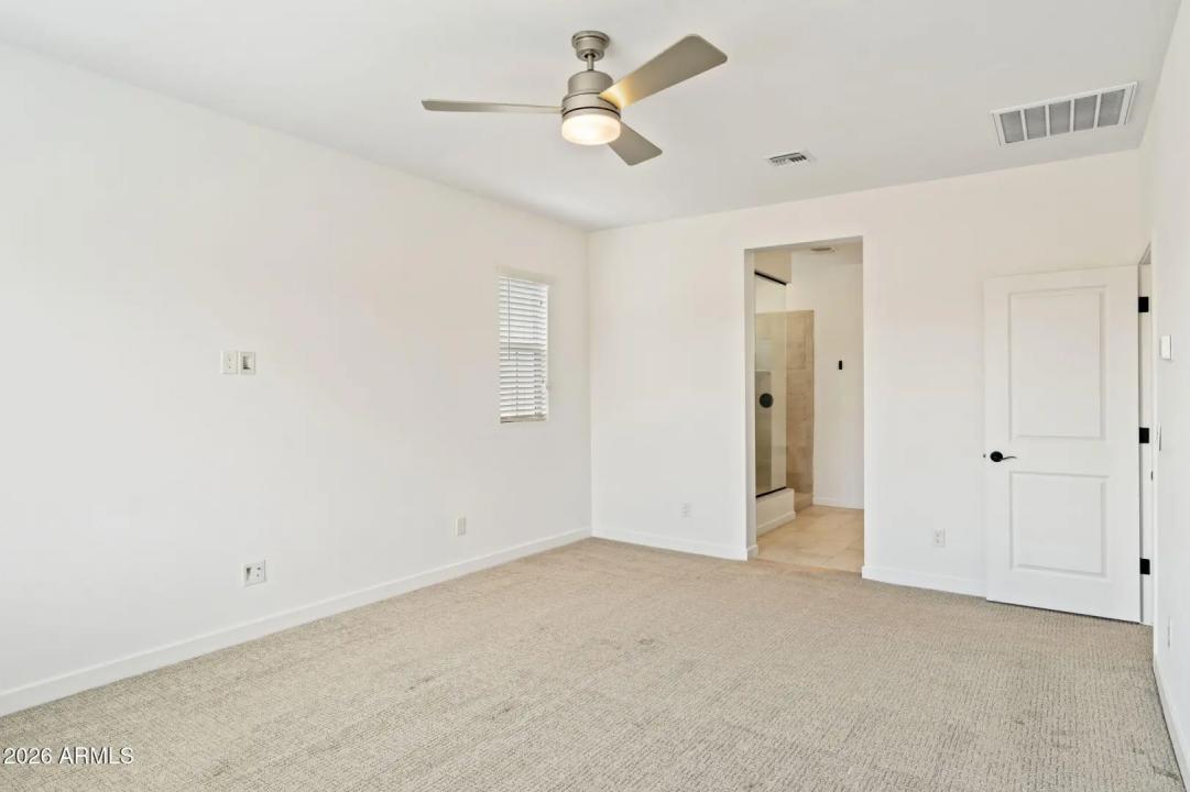Real Estate Picture 35