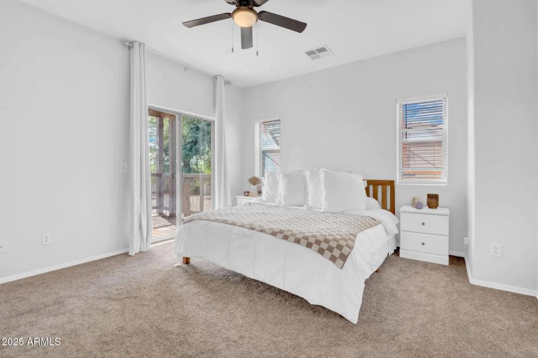 Real Estate Picture 8