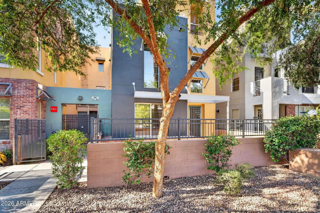 Real Estate Picture 2