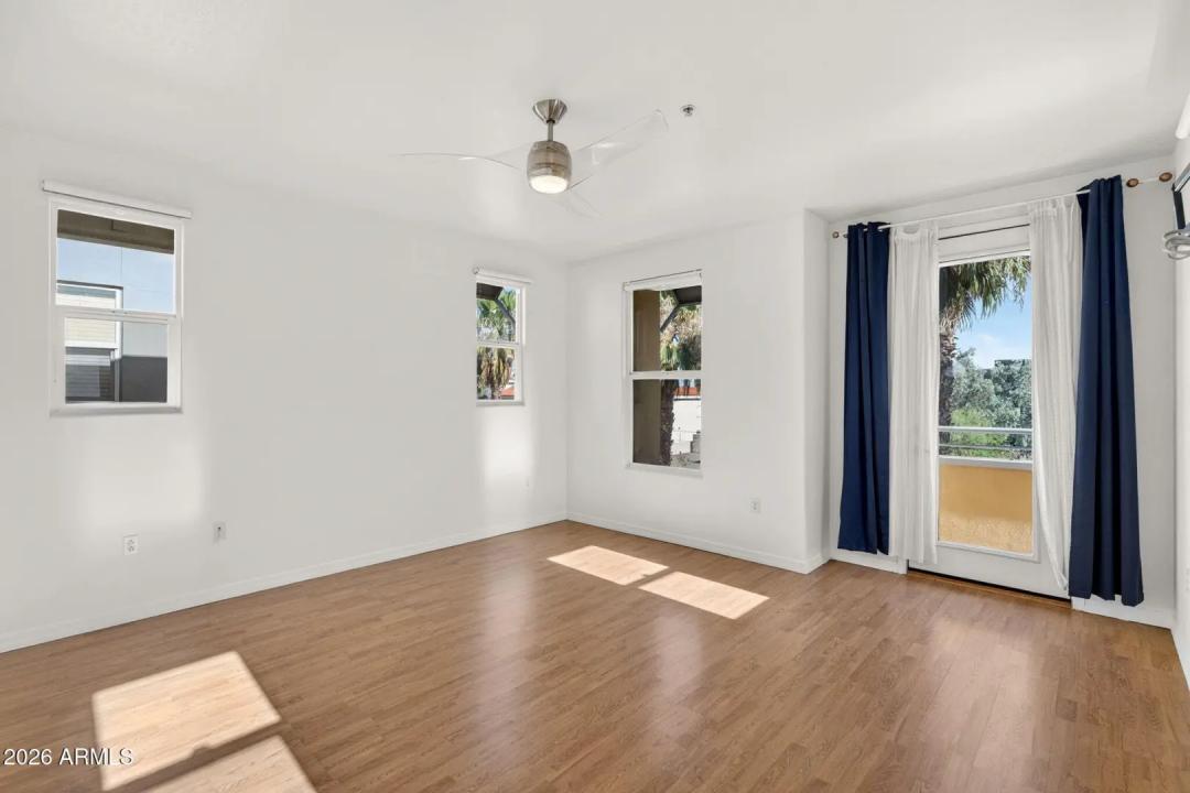 Real Estate Picture 20