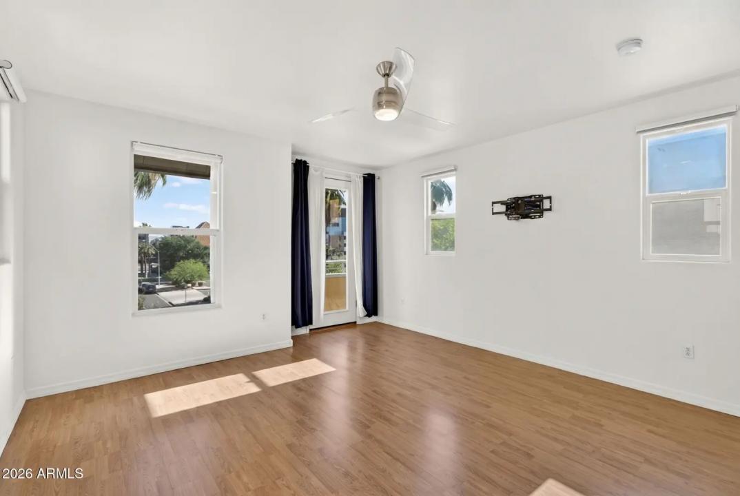 Real Estate Picture 21