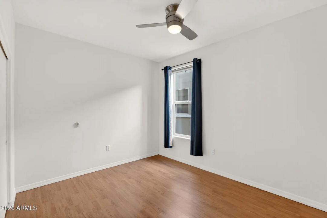 Real Estate Picture 29