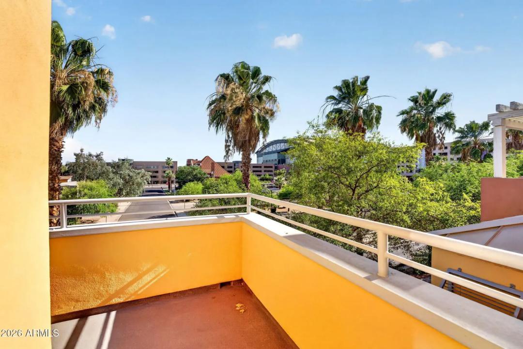 Real Estate Picture 34