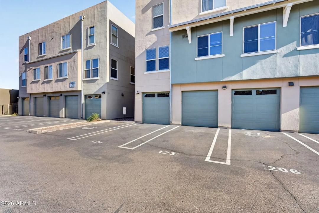 Real Estate Picture 39