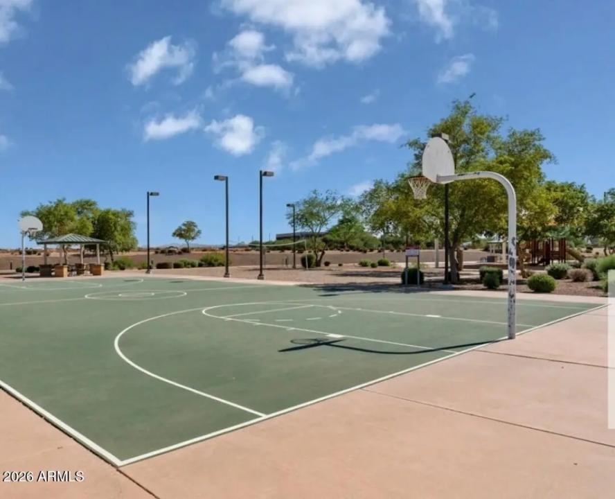 Real Estate Picture 37