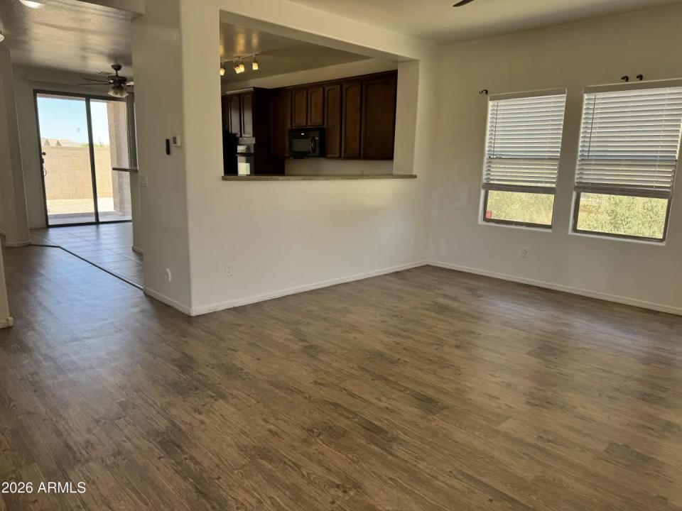 Real Estate Picture 6