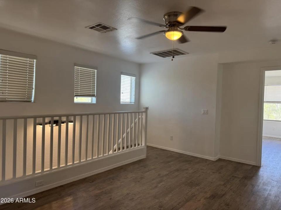 Real Estate Picture 32