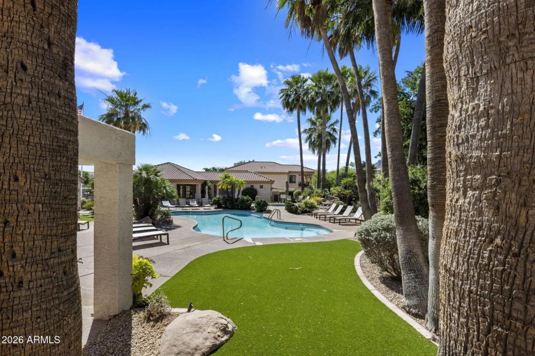Real Estate Picture 17