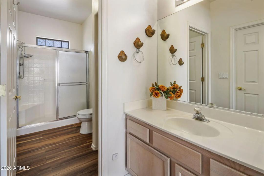Real Estate Picture 12