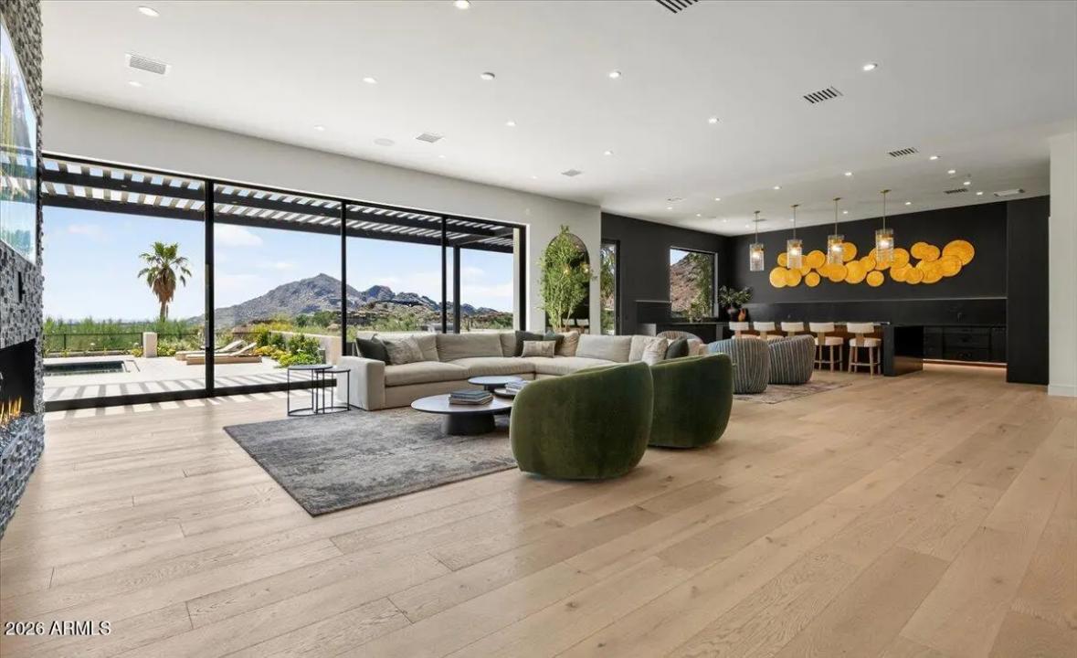 Real Estate Picture 20