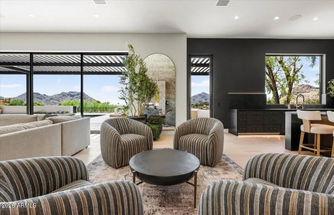 Real Estate Picture 22