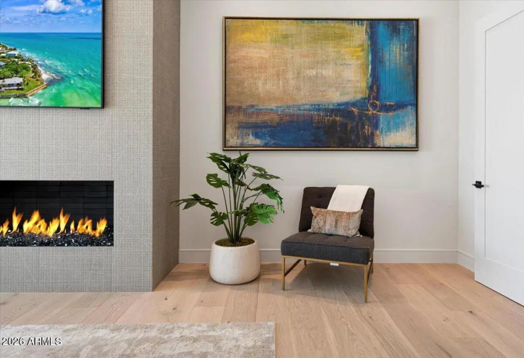 Real Estate Picture 30
