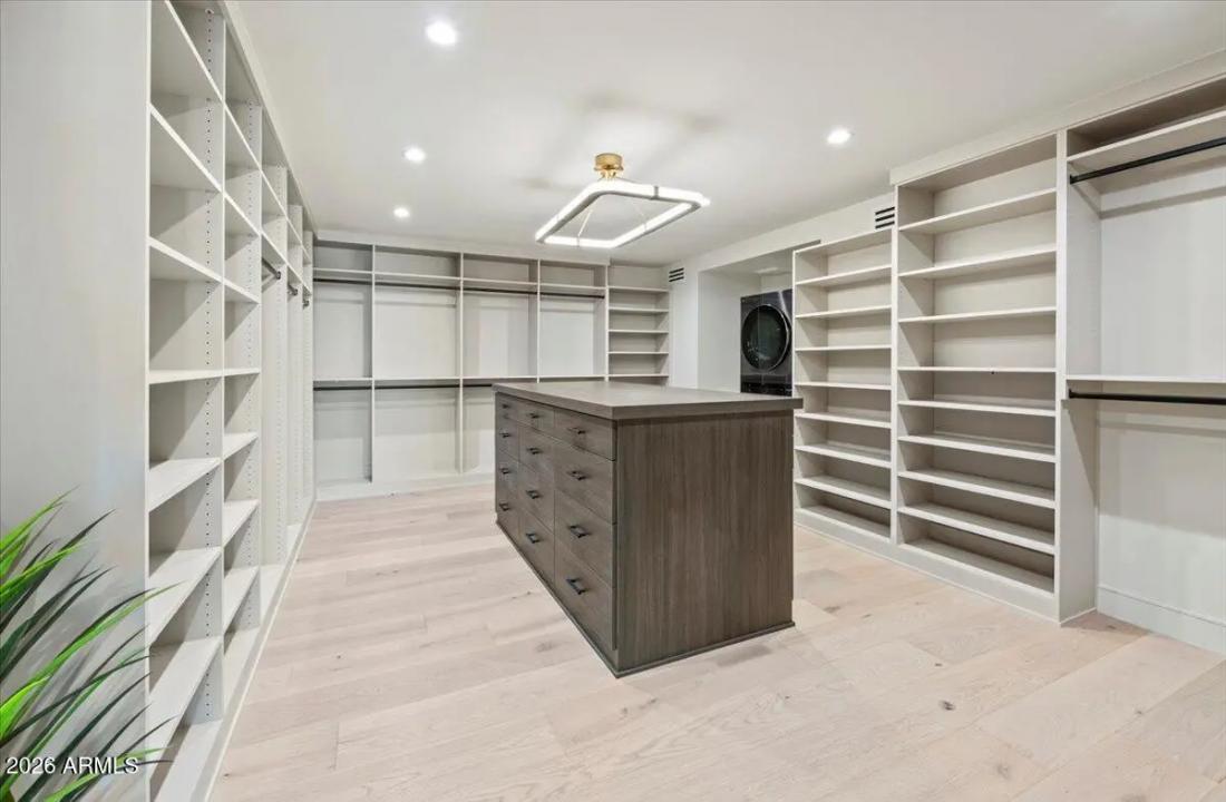 Real Estate Picture 35