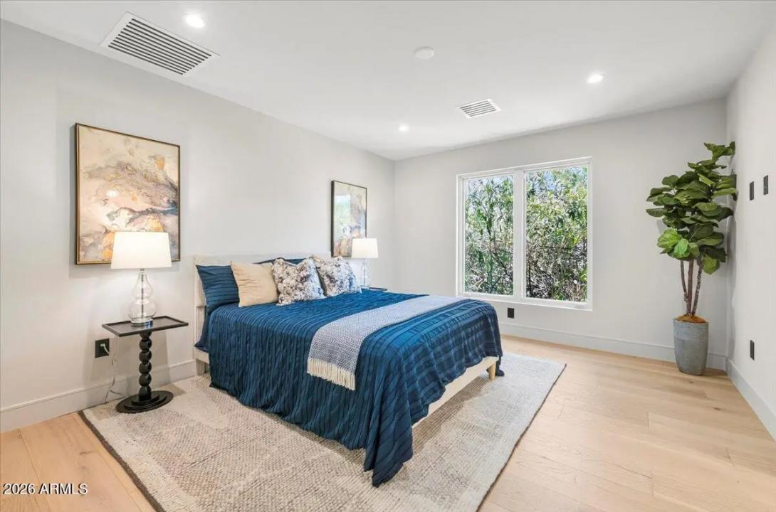 Real Estate Picture 61