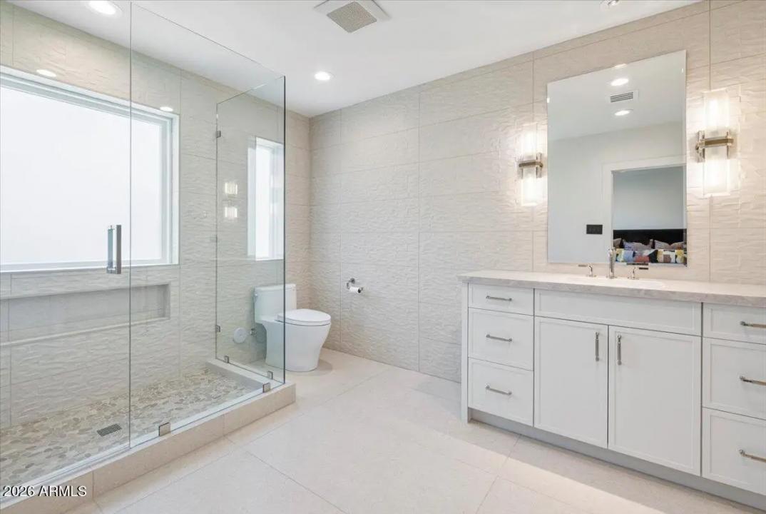 Real Estate Picture 53
