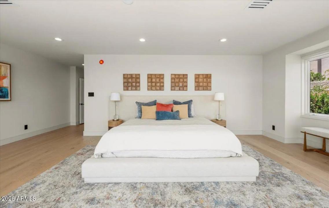 Real Estate Picture 48
