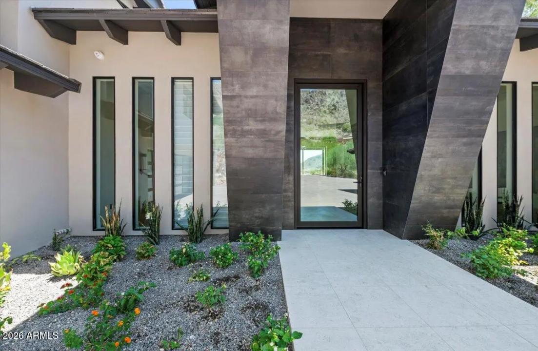 Real Estate Picture 95