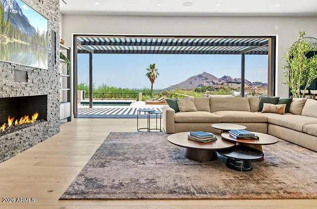 Real Estate Picture 16