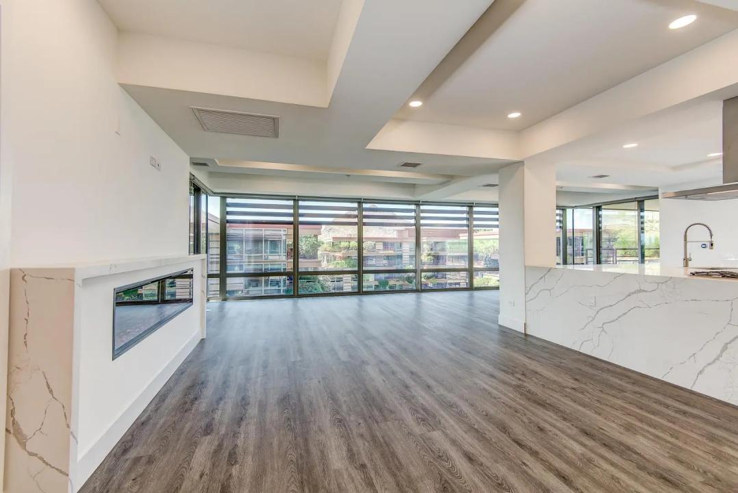 Real Estate Picture 4