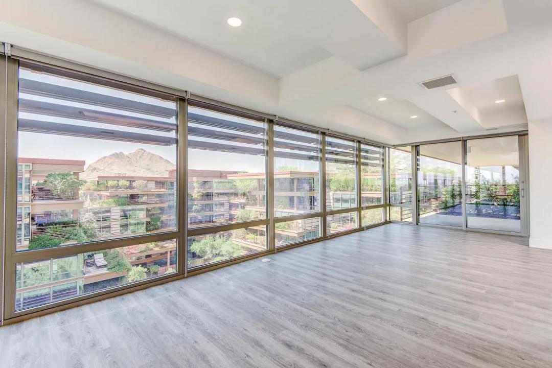 Real Estate Picture 8