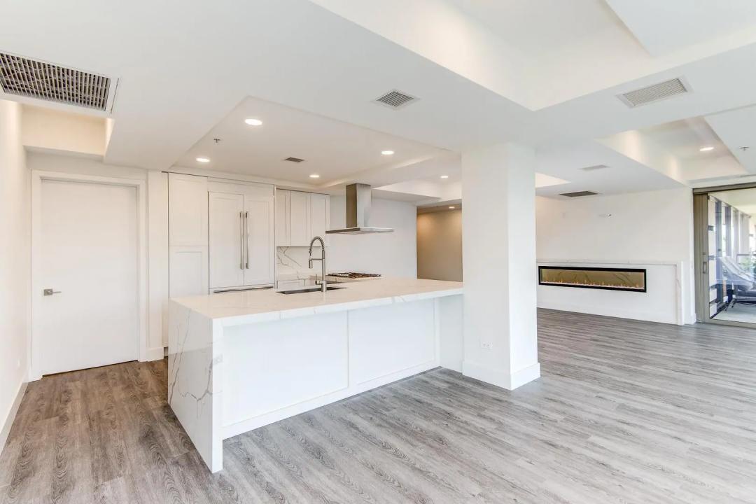 Real Estate Picture 11