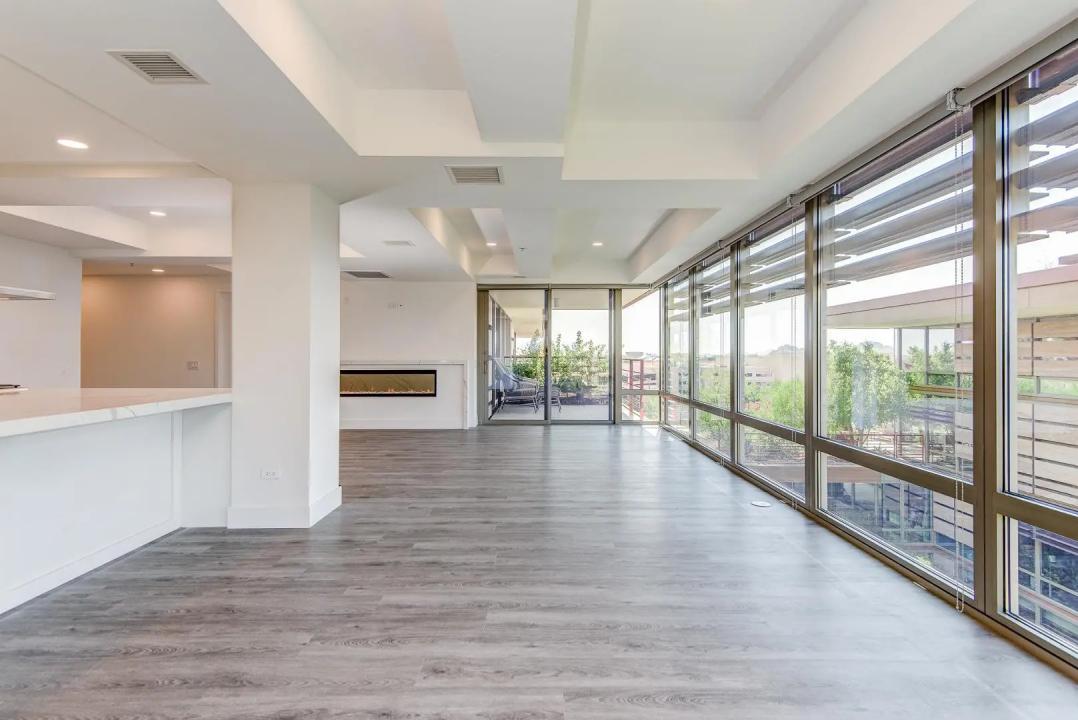 Real Estate Picture 9