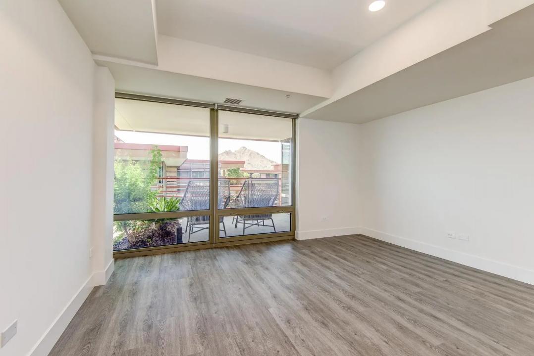 Real Estate Picture 19