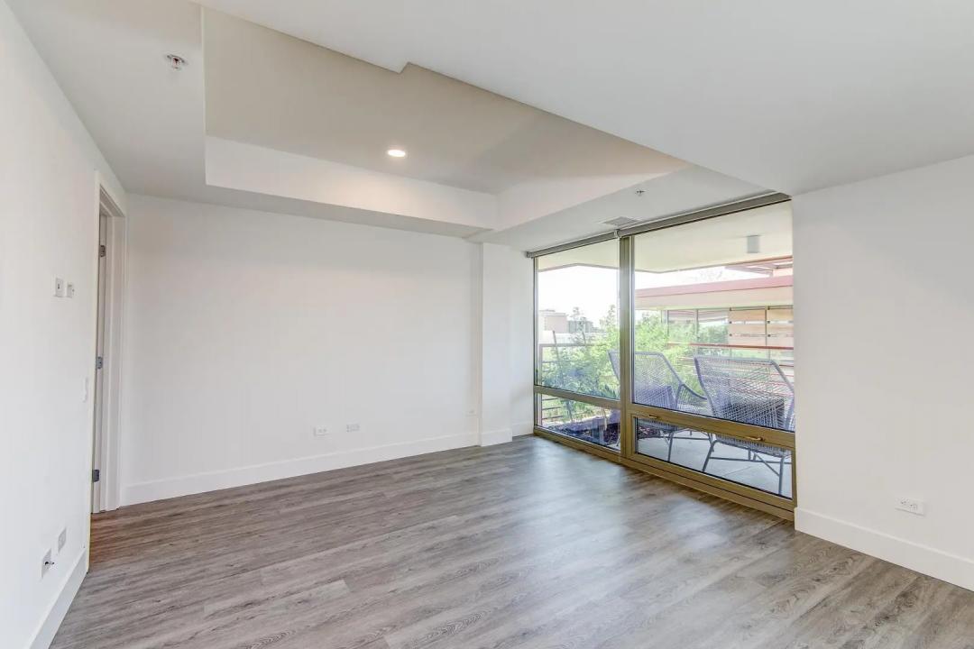 Real Estate Picture 18