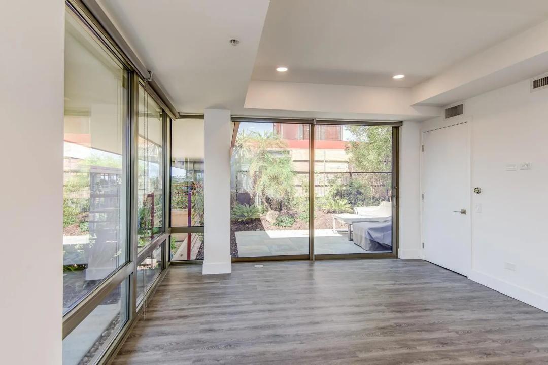 Real Estate Picture 24