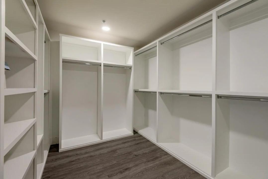 Real Estate Picture 27