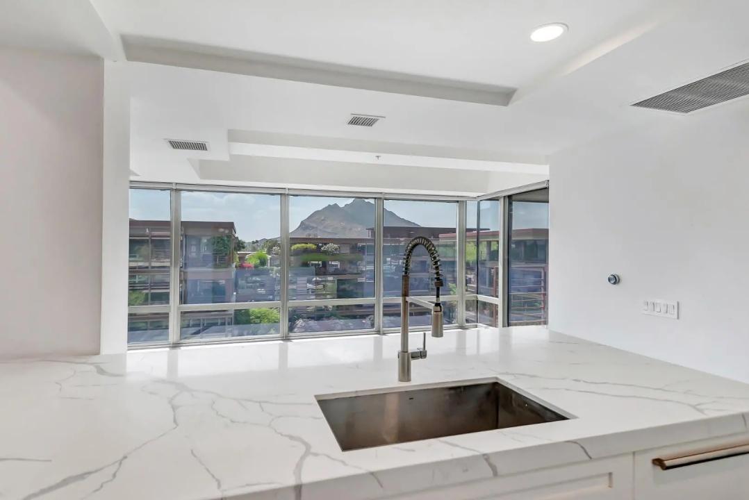 Real Estate Picture 19