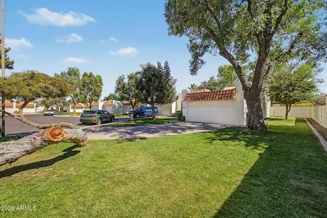 Real Estate Picture 4