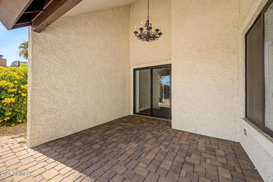 Real Estate Picture 32