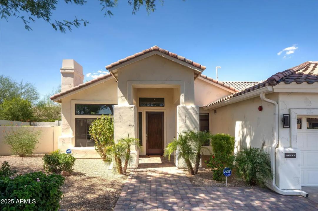 Real Estate Picture 3