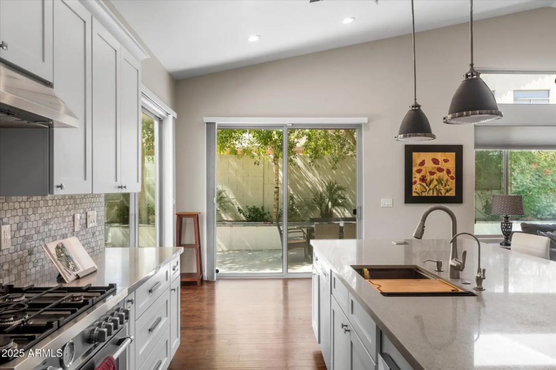 Real Estate Picture 20
