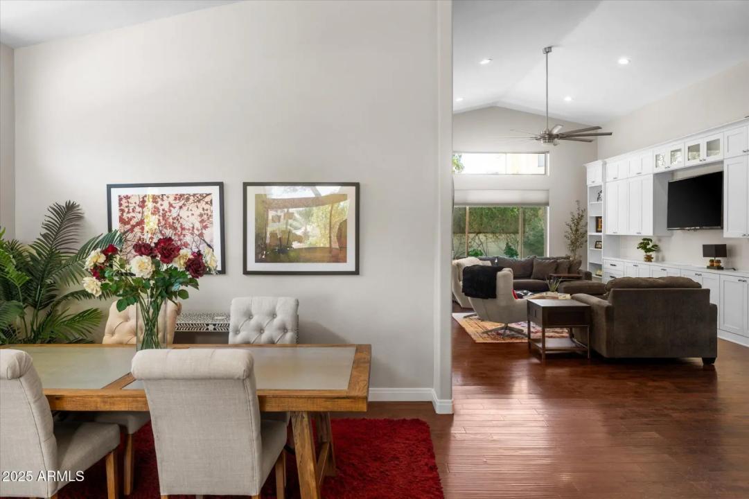Real Estate Picture 8