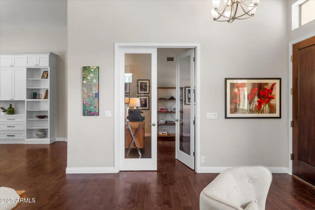 Real Estate Picture 10