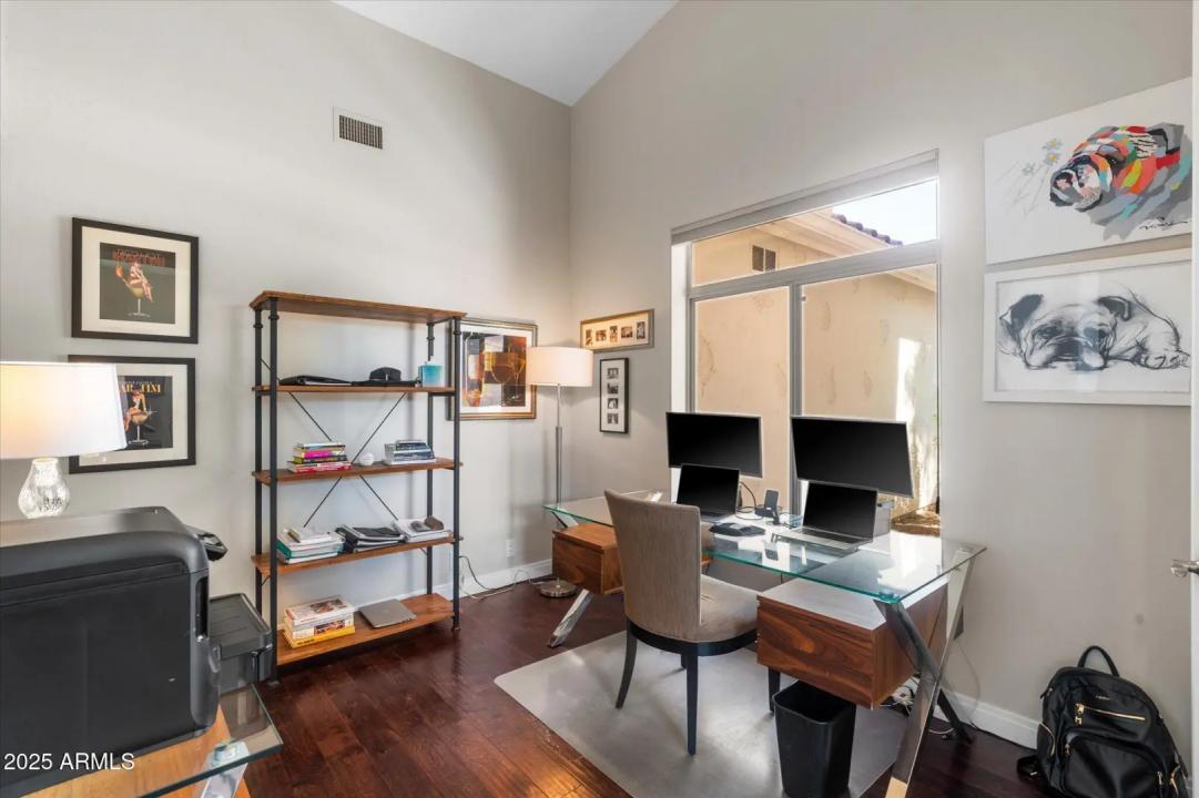 Real Estate Picture 11