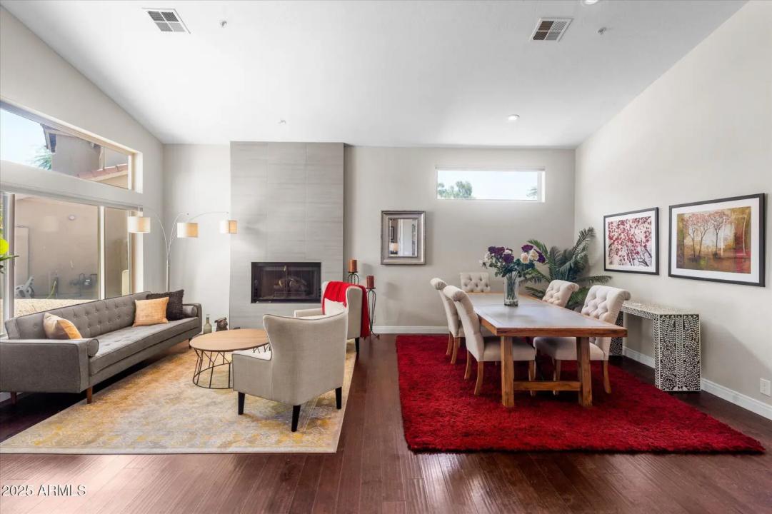 Real Estate Picture 9