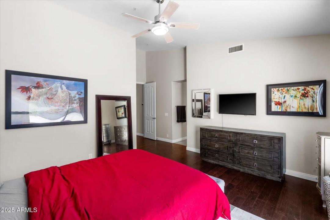Real Estate Picture 27
